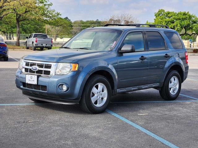 Used 2010 Ford Escape XLT with VIN 1FMCU0D71AKD19045 for sale in Denton, TX
