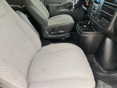 2024 Chevrolet Express Passenger 3500 1LT