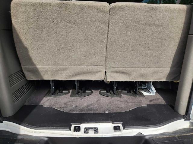 2024 Chevrolet Express Passenger 3500 1LT