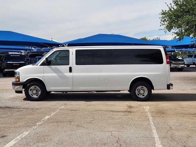 2024 Chevrolet Express Passenger 3500 1LT