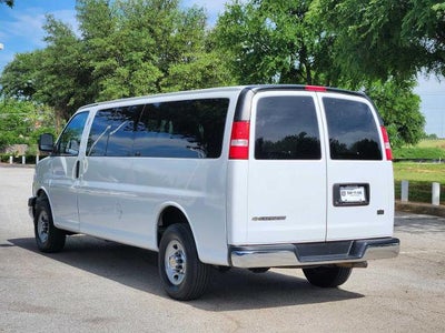 2024 Chevrolet Express Passenger 3500 1LT