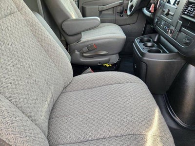 2025 Chevrolet Express Cutaway 3500 Base