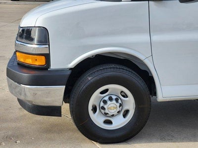 2025 Chevrolet Express Cutaway 3500 Base