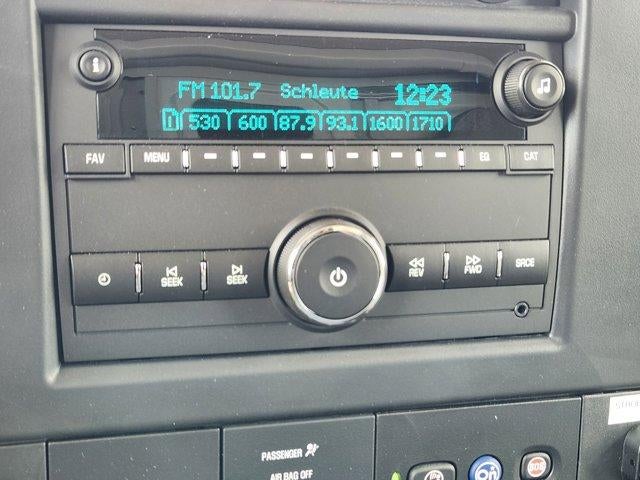 2025 Chevrolet Express Cutaway 3500 Base