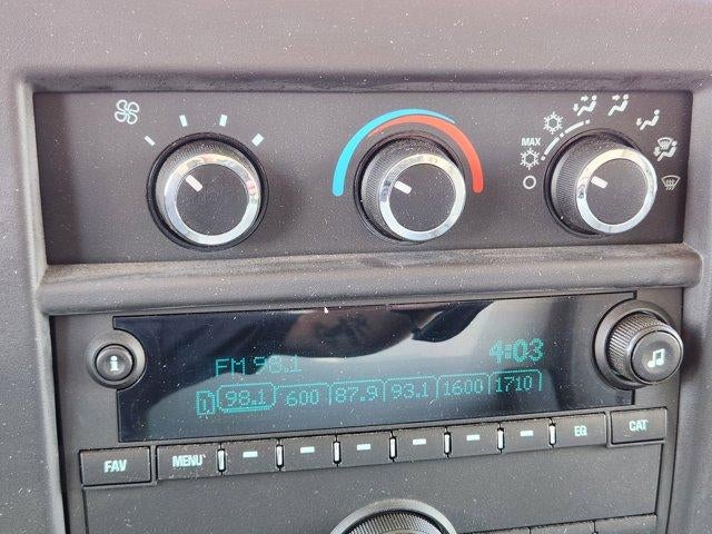 2025 Chevrolet Express Cutaway 3500 Base