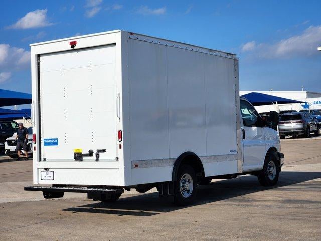 2025 Chevrolet Express Cutaway 3500 Base