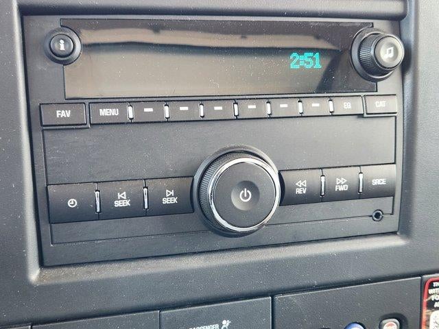 2025 Chevrolet Express Cutaway 3500 Base