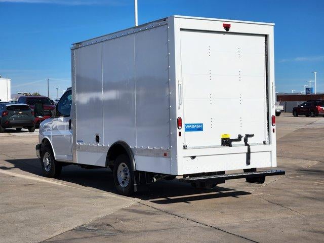 2025 Chevrolet Express Cutaway 3500 Base
