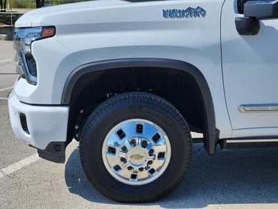 2025 Chevrolet Silverado 3500 HD High Country DRW