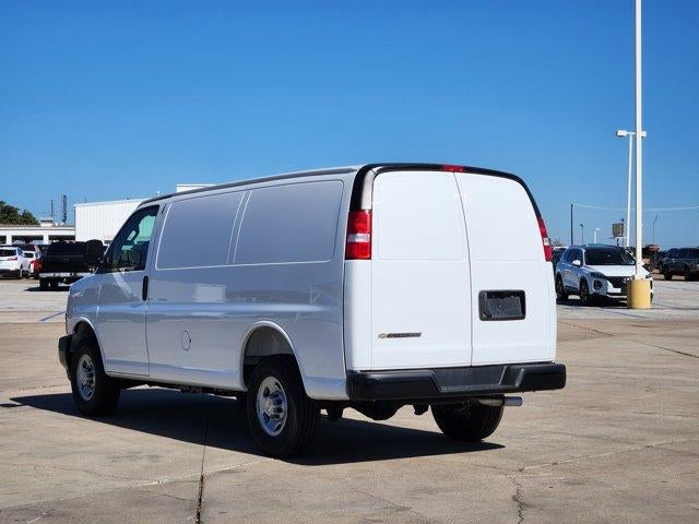 2025 Chevrolet Express Cargo 2500 Base