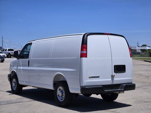 2025 Chevrolet Express Cargo 2500 Base