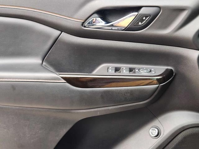 2020 GMC Acadia AT4