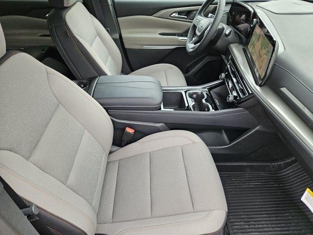 2027 Chevrolet Traverse LT - Photo 10