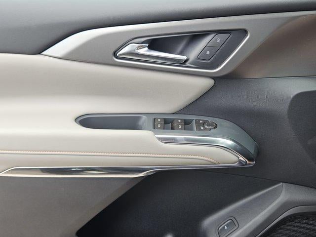 2027 Chevrolet Traverse LT - Photo 16