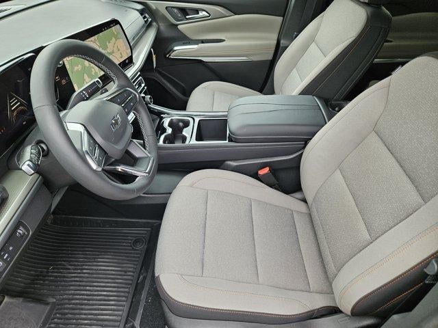 2027 Chevrolet Traverse LT - Photo 9