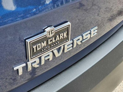 2023 Chevrolet Traverse LT Cloth