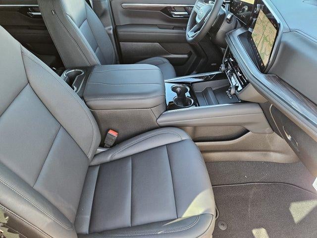 2027 Chevrolet Tahoe Z71 - Photo 10