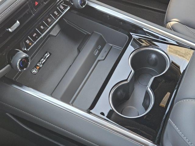2027 Chevrolet Tahoe Z71 - Photo 15