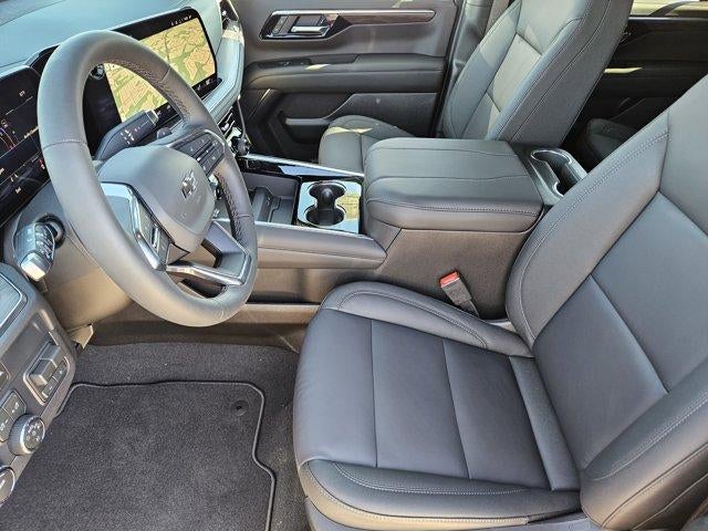 2027 Chevrolet Tahoe Z71 - Photo 9