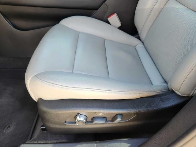2023 Cadillac XT4 FWD Premium Luxury