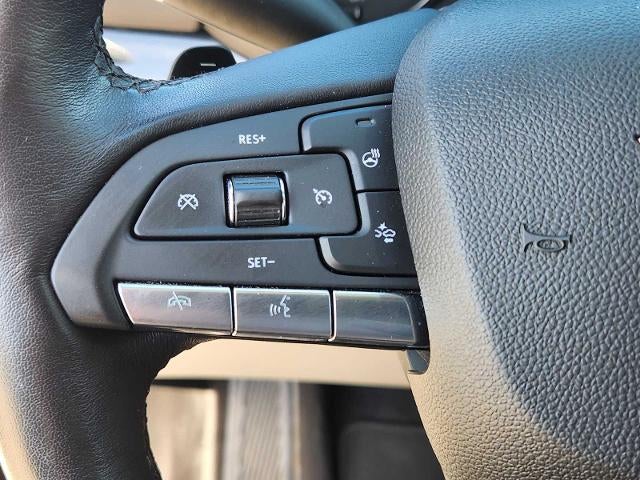 2023 Cadillac XT4 FWD Premium Luxury