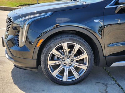 2023 Cadillac XT4 FWD Premium Luxury