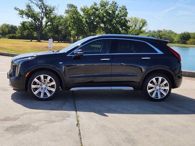 2023 Cadillac XT4 FWD Premium Luxury