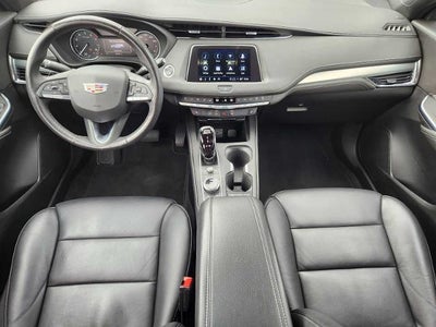 2023 Cadillac XT4 Premium Luxury