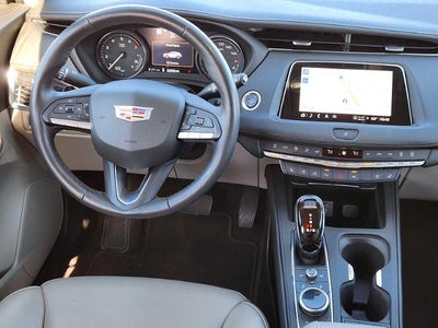 2023 Cadillac XT4 Premium Luxury