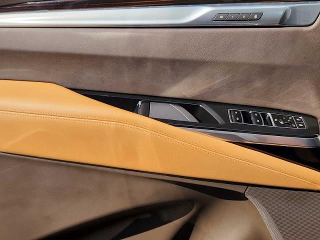 2025 Cadillac Escalade Premium Luxury