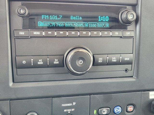 2025 Chevrolet Express Cutaway 3500 Base