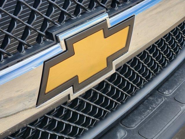 2025 Chevrolet Express Cutaway 3500 Base