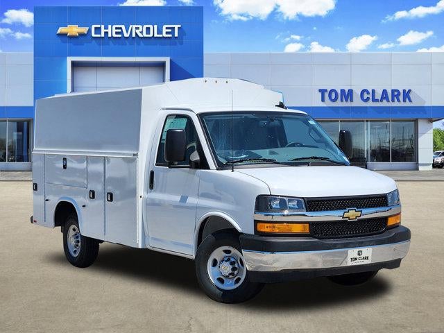 2025 Chevrolet Express Cutaway 3500 Base