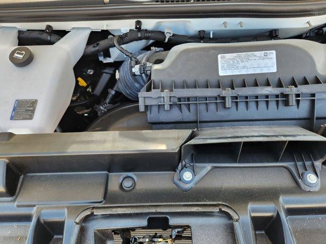 2025 Chevrolet Express Cutaway 3500 Base