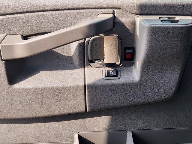 2025 Chevrolet Express Cutaway 3500 Base