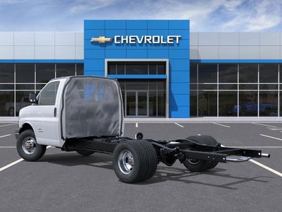 2025 Chevrolet Express Cutaway 3500 Base