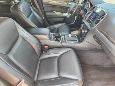 2021 Chrysler 300 Touring L