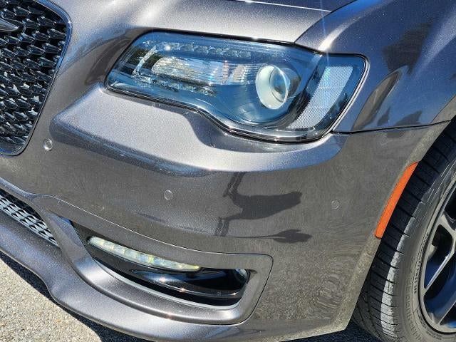 2021 Chrysler 300 Touring L
