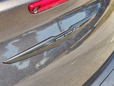 2021 Chrysler 300 Touring L