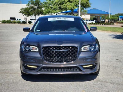 2021 Chrysler 300 Touring L