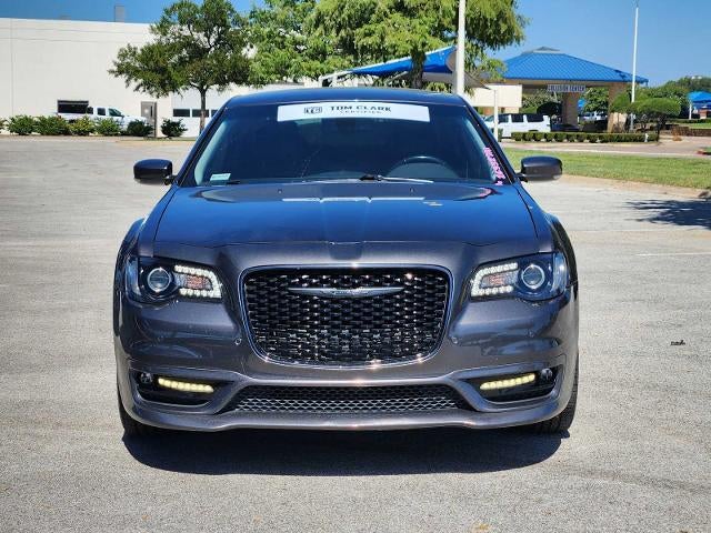 2021 Chrysler 300 Touring L