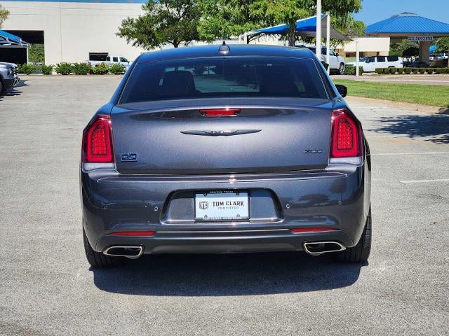 2021 Chrysler 300 Touring L
