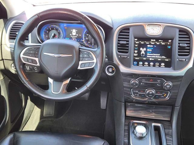 2021 Chrysler 300 Touring L