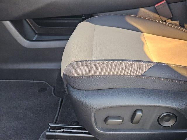 2027 Chevrolet Equinox ACTIV - Photo 17