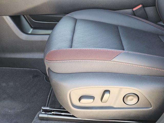 2027 Chevrolet Equinox RS - Photo 17