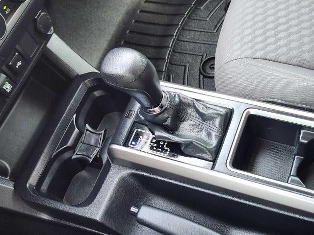 2022 Toyota Tacoma 2WD SR5