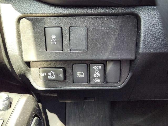 2022 Toyota Tacoma 4WD SR