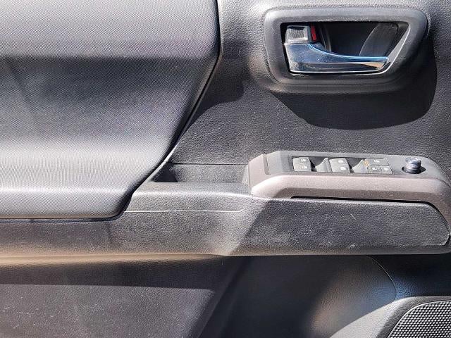 2022 Toyota Tacoma 4WD SR