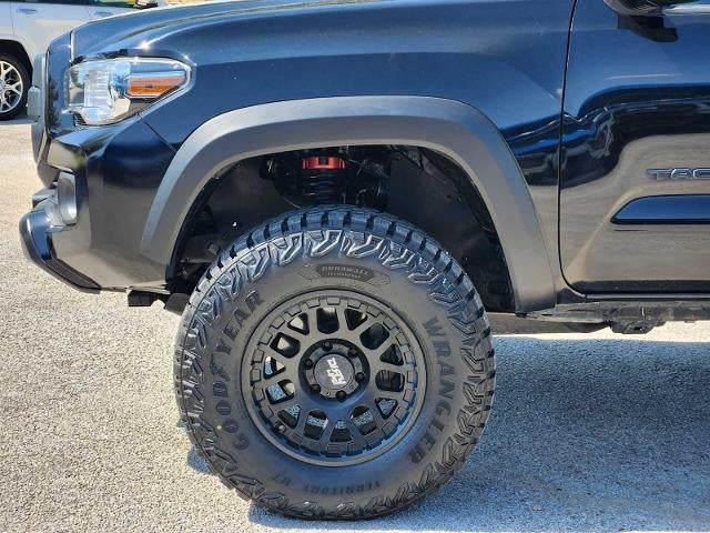 2022 Toyota Tacoma 4WD SR