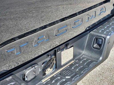 2022 Toyota Tacoma 4WD SR